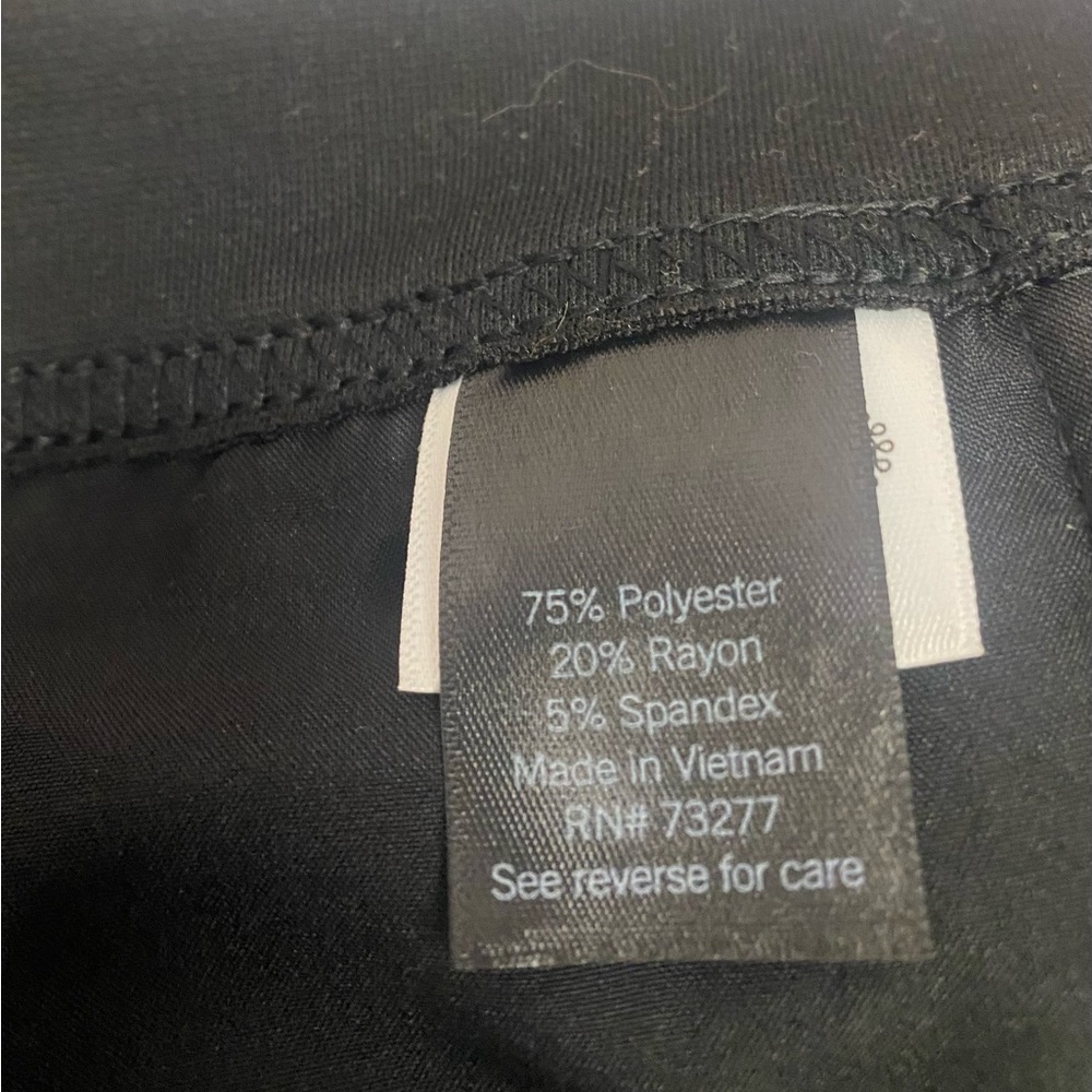 Simply Vera Vera Wang Mid Rise straight Leg Ponte Pant size medium NWT - Picture 6 of 8